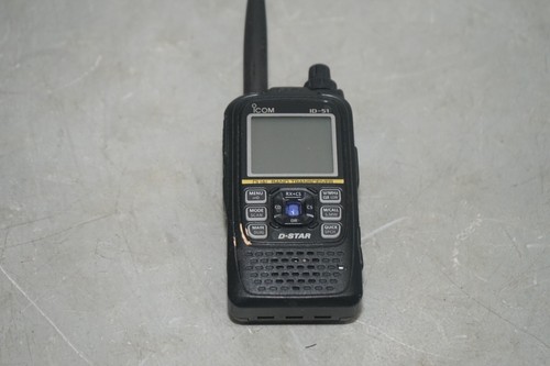 ^ Icom ID-51A PLUS2 Waterproof Portable Ham Radio Transceiver #X5003 - Zdjęcie 2 z 7
