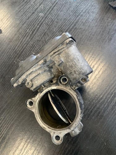 BMW 1 F20 F21 2013 Diesel 85kW Drosselklappenventil 10378517 GSD37704