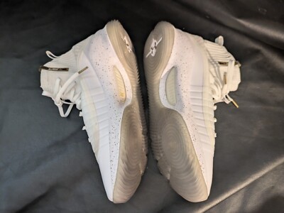 2017 Under Armour Steph Curry 4 IV Finals White Ice Gold  display picture 3