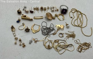 14K Gold Modern Earrings Chains Rings And More Jewelry Lot 31.34g