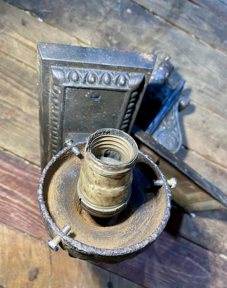 Auténtico aplique de pared eléctrico de hierro fundido / luces de porche *funcionando* *restaurado* Foto 4 de 4