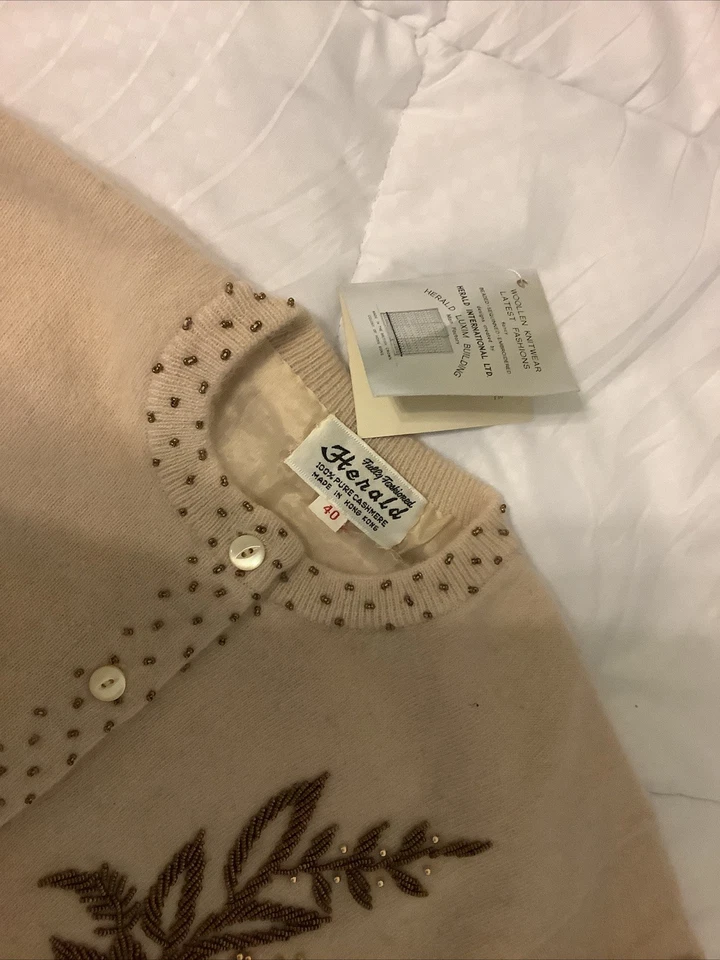 Suéter Vintage Bordado a Mano con Cuentas por HERALD Cárdigan Talla 40 Beige Nuevo con Etiquetas Foto 2 de 4