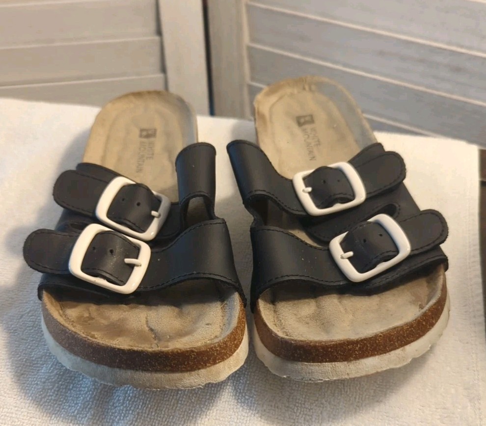 White Mountain Womens size 7 Black Leather Two Strap Cork Slip On Sandals