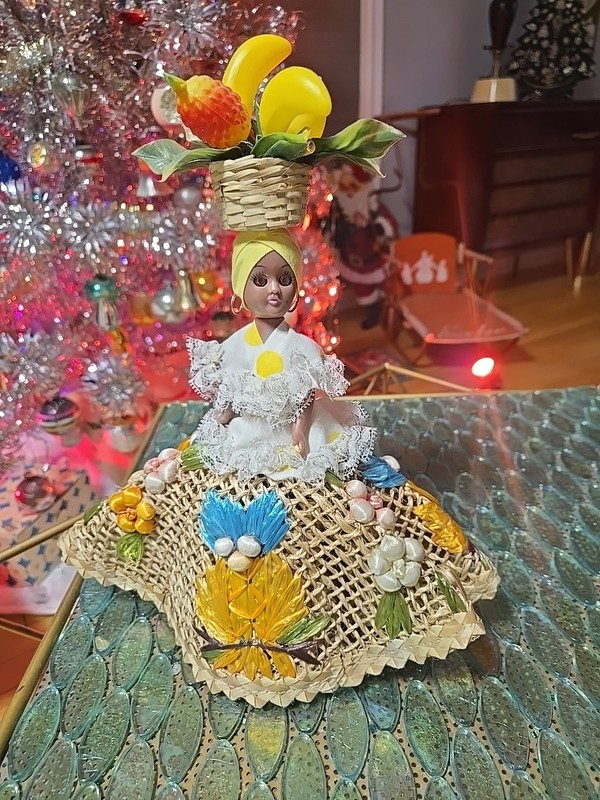 50s-60s Vintage Island Bahamian Nassau Souvenir Doll Banana Chiquita Straw Dress