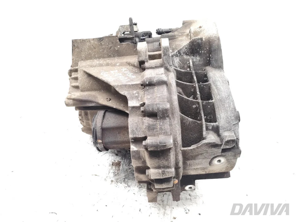 Ford Kuga 6-Gang-Schaltgetriebe 2.0 TDCi 4x4 Diesel 100kW (136 HP) 8V4R-7002-BF - Image 3 of 4