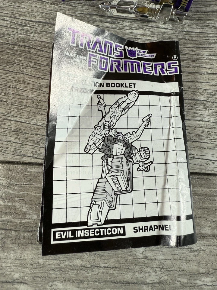 Transformers G1 Insecticons Hasbro Bombshell Kickback Shrapnel (Not Complete) - Image 3 of 4