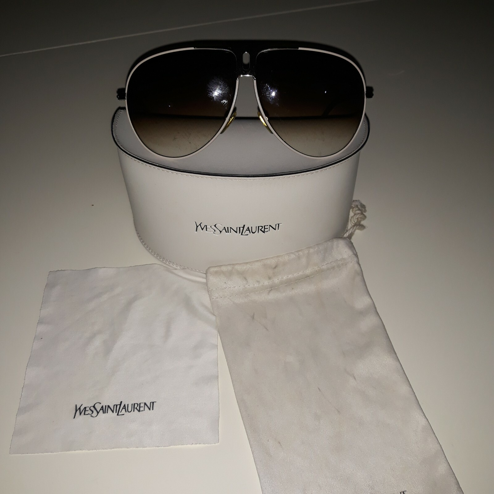 Yves Saint Laurent Occhiali da sole Yves Saint Laurent 2202 S 5gy1 Unisex