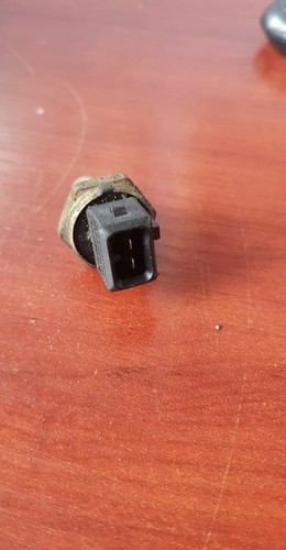 BMW 1 3 5X3 X5 SERIE E46 E60 E81 E87 E90 Temperatursensor Wasser/Öl 1433076