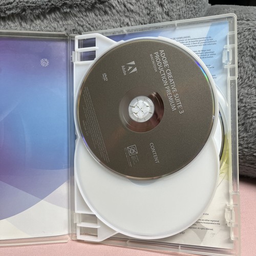 Adobe Creative Suite 3 Serial Number On Case - Picture 5 of 8