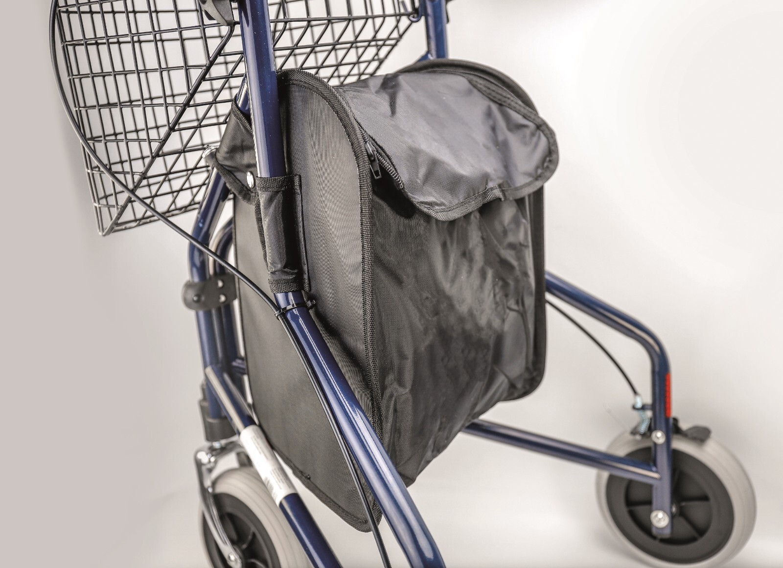 Dreirad Rollator Fr Die Wohnung