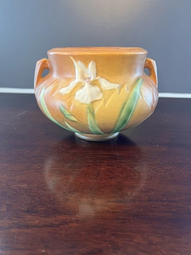 Roseville Pottery Iris Pattern 375-4 Double Handed Vase.
