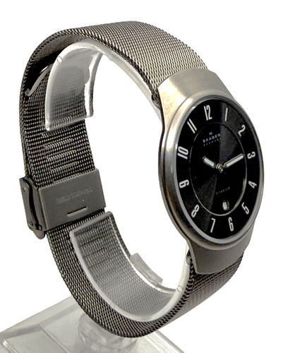 SKAGEN 533LTTM TITANIUM CHARCOAL LUMINOUS DIAL DATE MESH BAND MEN'S WATCH - Picture 5 of 16