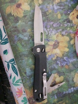 Leatherman Free K2 And Free K4 Knives Lot