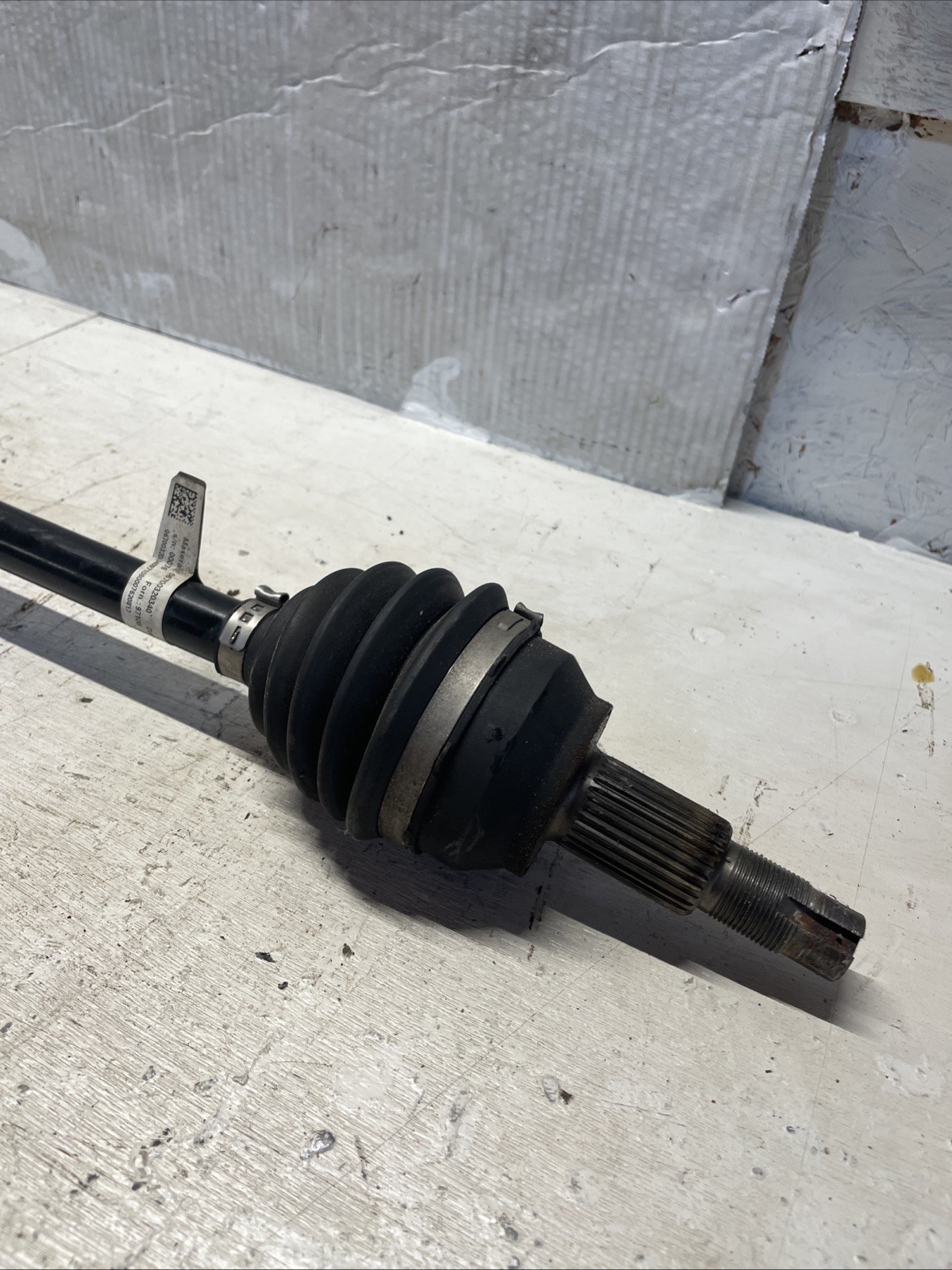 Maserati Ghibli 2014-2020 FRONT+LEFT Axle shaft