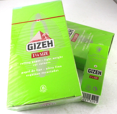Gizeh 1 1/4'' lightweight cut corners rolling papers 50 booklets (2 BOXES)