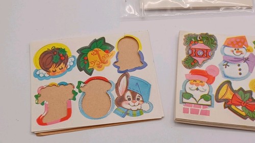 Lotto di 140 pezzi adesivi ed etichette natalizie vintage anni 60-70. Molto carino! D2073 - Foto 4 di 10
