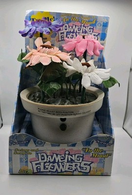 Vintage 1998 Gemmy Dancing Flowers In The Mood Motion & Sound