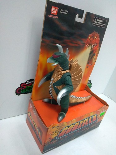 NEW BOXED Gigan Bandai Creation 6" VTG Godzilla Figure FREE SHIPPING! - Picture 4 of 8