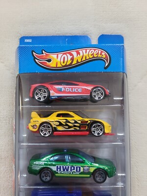 Hot Wheels 2013 Police Pursuit 5 Pack Gift Set HW City Hot Wheels 2013 Police Pursuit 5 Pack Gift Set HW City