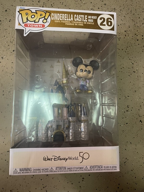 Funko POP Disney World 50th Cinderella Castle With Mickey Protector. VAULTED