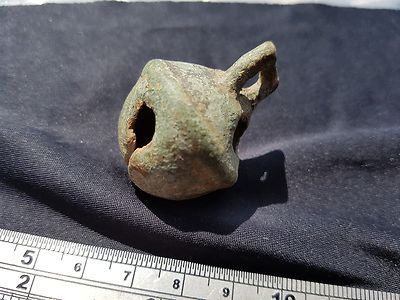 Lovely Fyl crates bronze bell missing pea 1600s  L3t