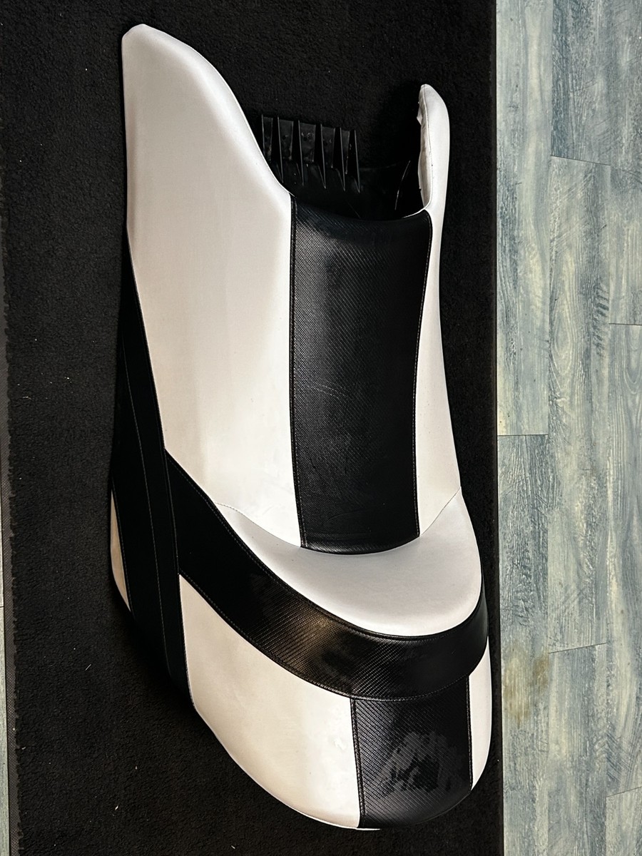 2020 YAMAHA Waverunner VX Limited Double Seat Assy. F2X-U371A-F0