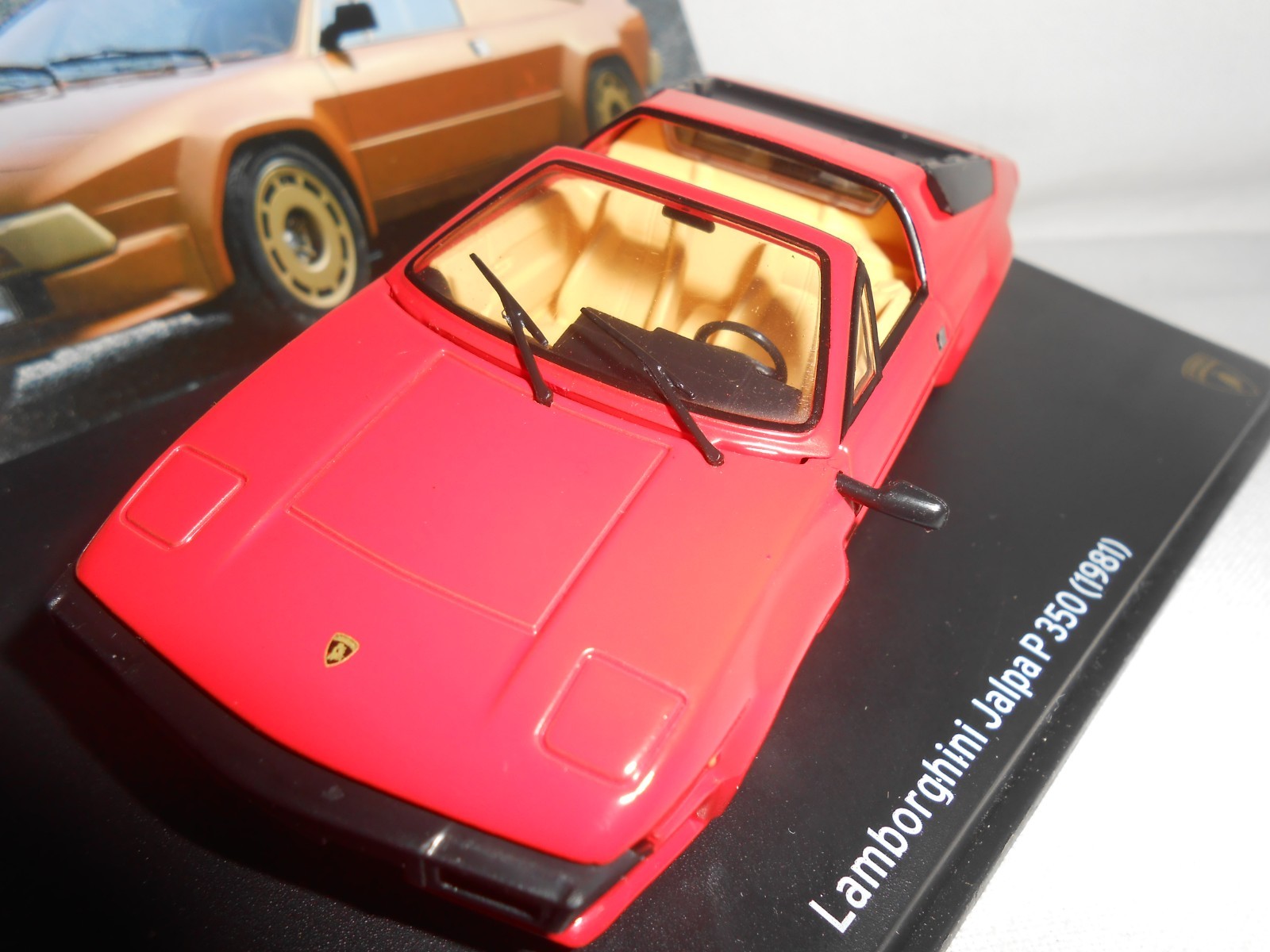 Lamborghini Jalpa P350 1981 à l'échelle 1/43ème, finition haut de gamme de collection
