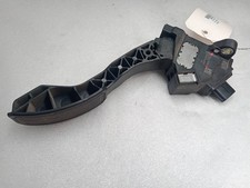 7811002010 gaspedal TOYOTA AURIS 1.3 NRE180 2012 501180