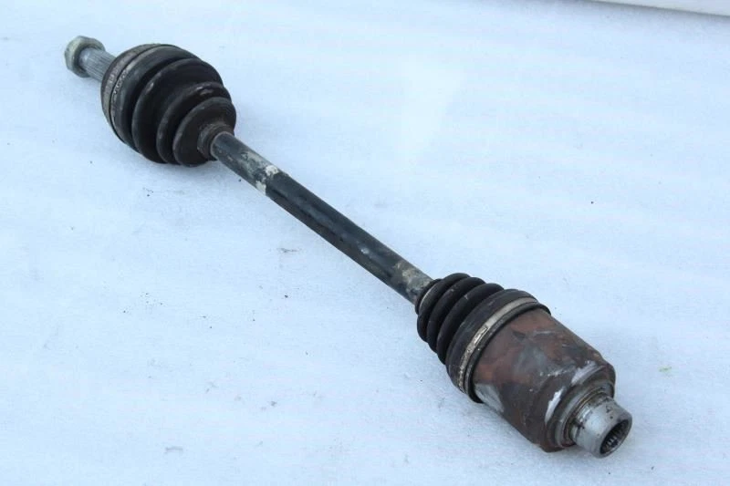 Acura RL 1998 lado del conductor delantero eje CV Foto 2 de 4