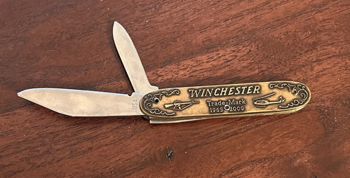 WINCHESTER POCKET KNIFE VIETNAM 35 ANNIVERSARY Brass 2 Blades