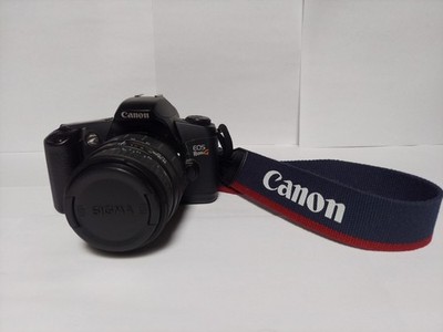 Canon EOS Rebal G With Sigma Zoom Aspherical 24-70mm 24-70 mm 1:3.5-5.6