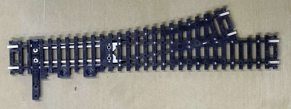 5 ATLAS R/H SNAP HO SCALE NICKEL SILVER #4 TURNOUTS W/O MOTORS-FREE SHIP - Image 3 of 3