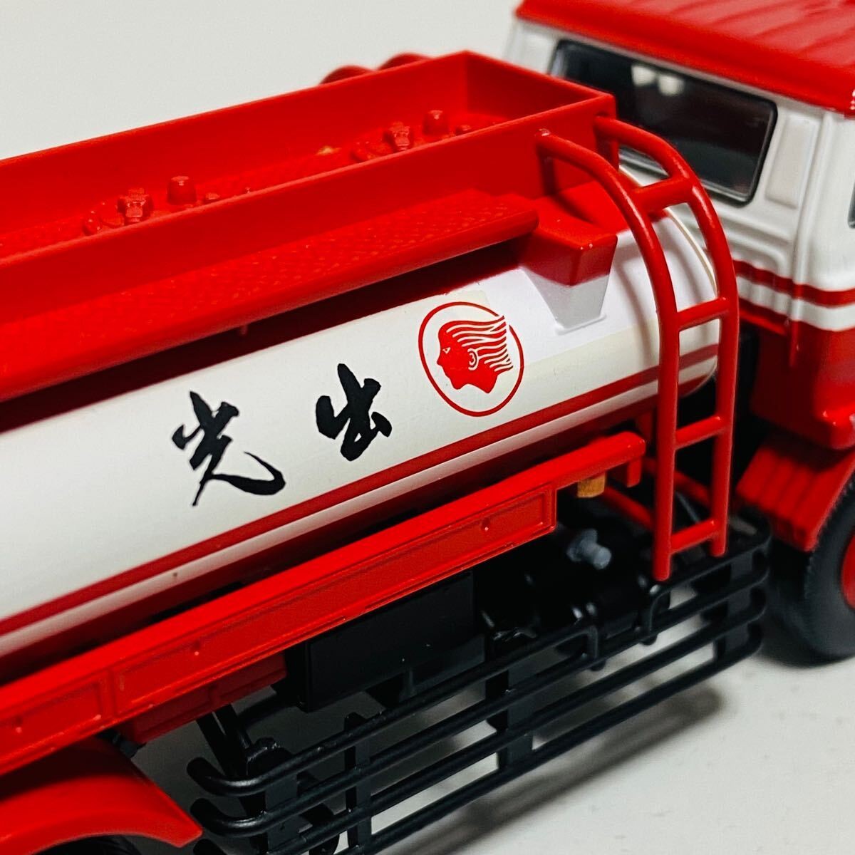 TOMICA LIMITED VINTAGE LV-N49b 日野KB314型 TOMICA LIMITED VINTAGE NEO LV-N49b 1/64] HINO KB314 Tank