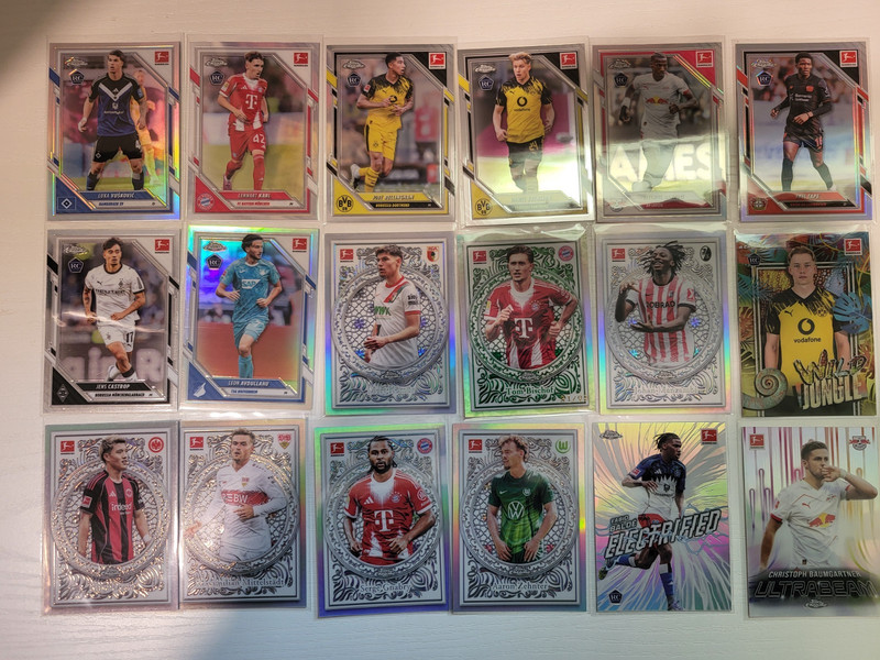 2025-26 Topps Chrome Bundesliga 18 Card Lot Jobe Bellingham RC Bischof /99 Inser