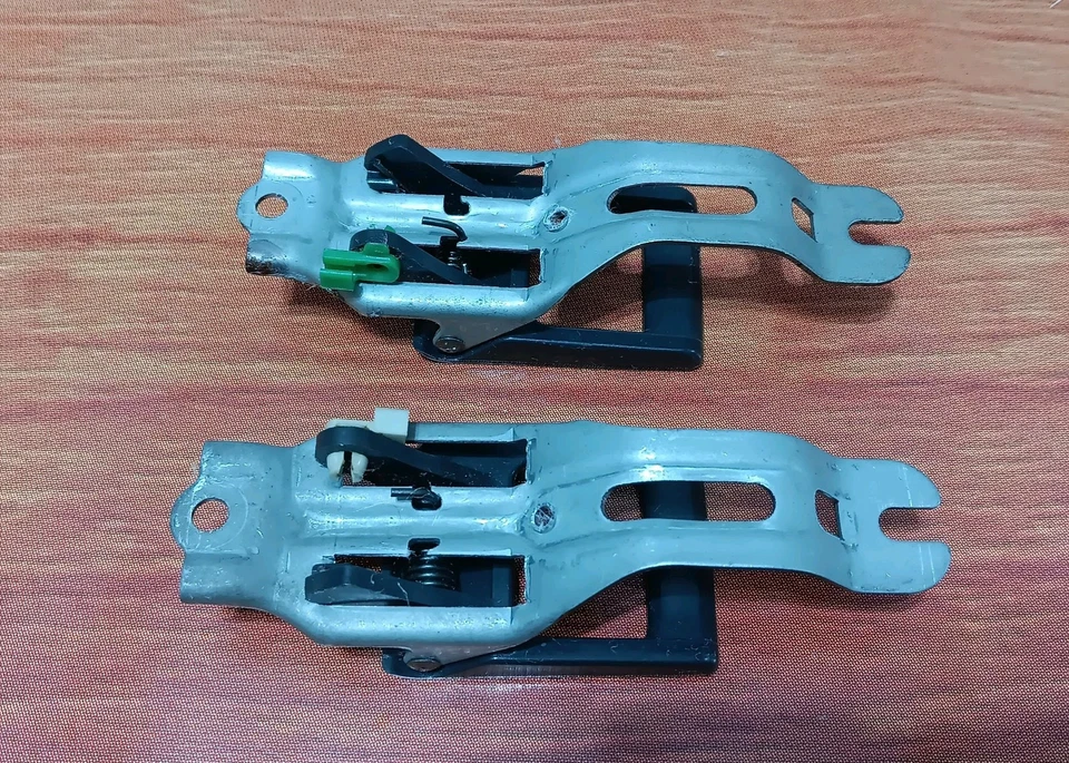 Abridores de puertas interiores grises grises para camioneta Toyota 1984-1988 Foto 2 de 3