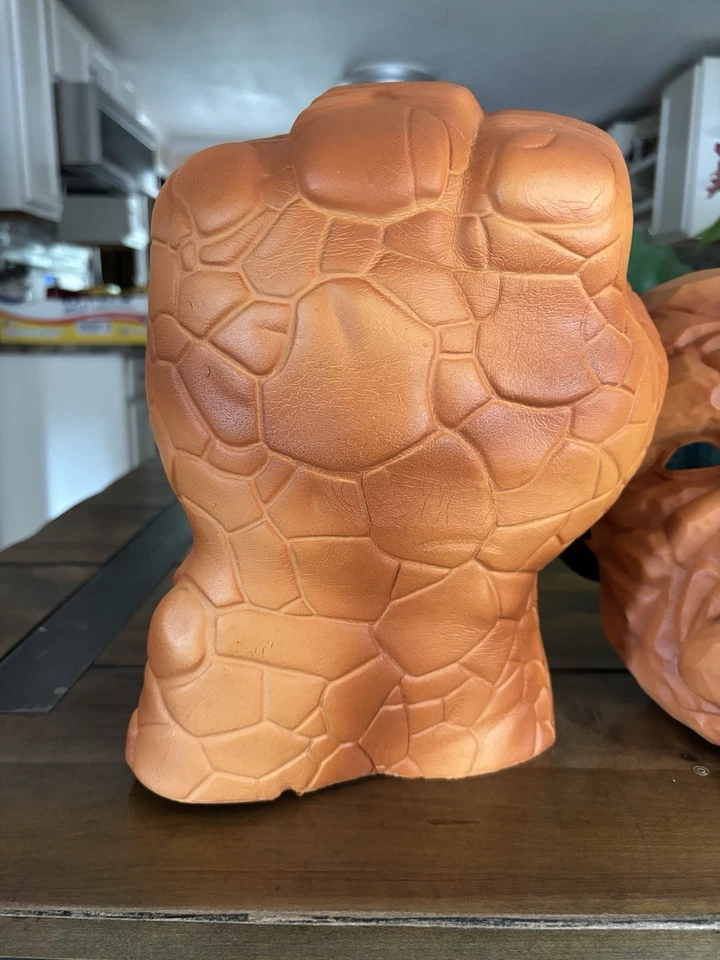 Marvel Fantastic Four ONE “The Thing” 2005 (funcionando con sonido) puño con máscara Foto 4 de 4