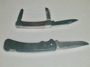 Lot 2 Buck Knives USA 703 3 blade & 442c folding knife Used Working