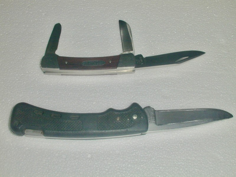 Lot 2 Buck Knives USA 703 3 blade & 442c folding knife Used Working