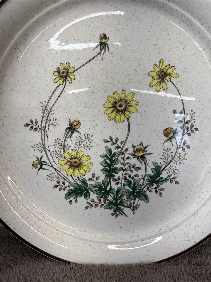 Круглое сервировочное блюдо Oneida Veri Stone 12 дюймов Veri Stone Greenbrier No207 - Изображение 2 из 4