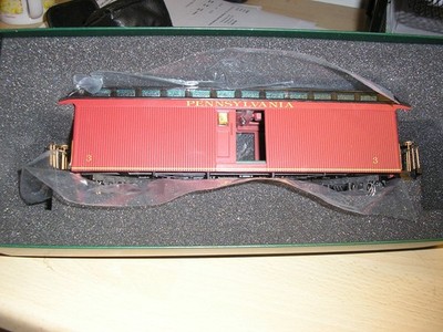 Bachmann Spectrum On30 zweitüriger Gepäckwagen. Burgund. Pennsylvania. 26414.