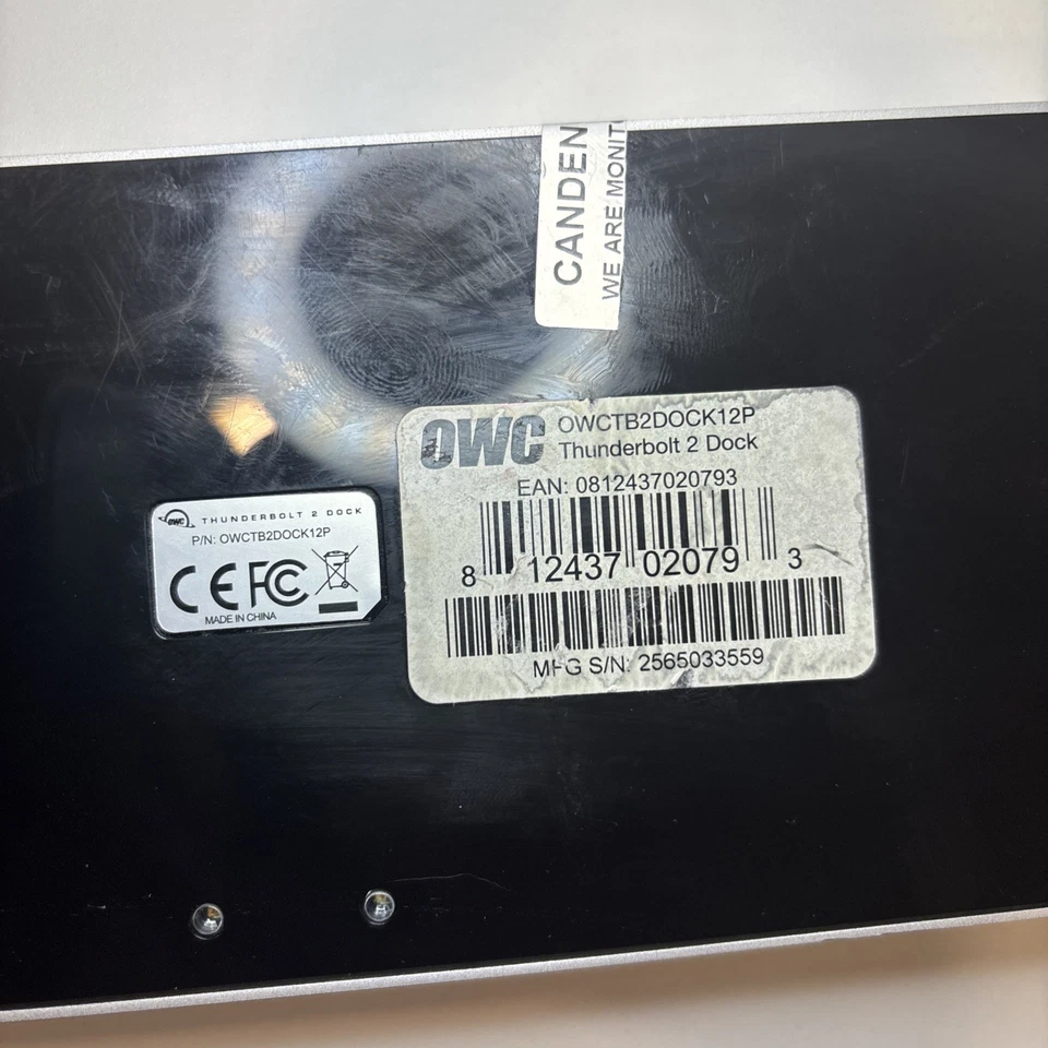 Estación de acoplamiento para computadora portátil OWC Thunderbolt 2 12 puertos OWCTB2DOCK12P - Sin cable de alimentación Foto 3 de 4