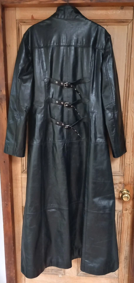Abrigo Largo de Cuero Woodland Talla UK 20 Negro Gótico Steampunk Foto 3 de 4