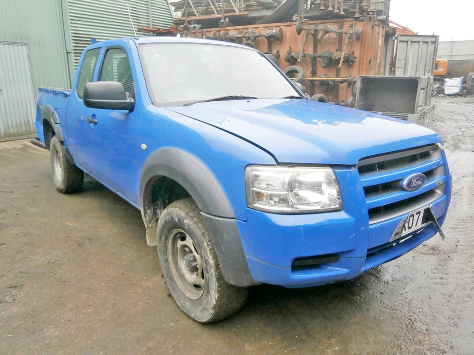 Pinza de freno delantera derecha Ford Ranger MK2 2006 - 2009 Foto 3 de 3