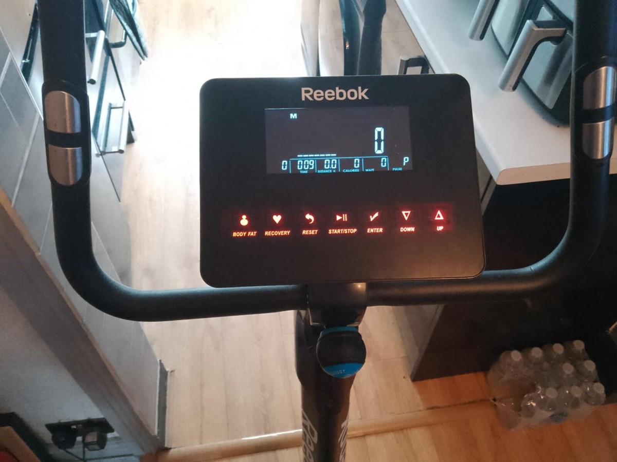 Reebok ZR10 Black Exercise Bike Used great Magnetic