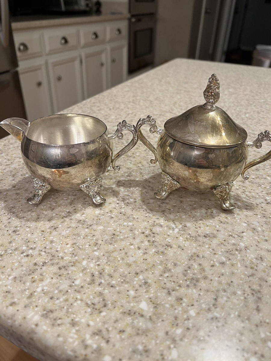 International Silver Company Silver plated Creamer And Sugar Set