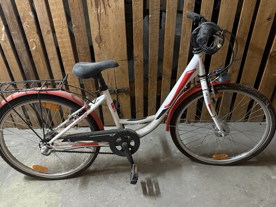 20 Zoll Kinderfahrrad rot-weiss guter Zustand