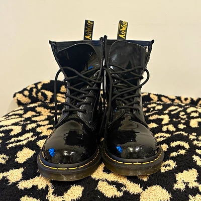 Dr Martens 1460 Black Patent Lamper Boots UK 4 - Worn Once Pristine