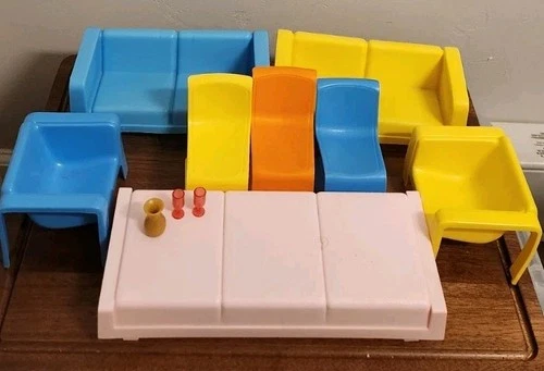 8pc MATTEL 1973 BARBIE DREAM HOUSE FURNITURE 2 SOFAS, 5 CHAIRS, 1 BED VGUC +++