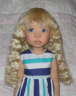 Monique ELISE Doll Wig Size 10/11 PALE BLONDE Long Kinky Hair Straight Bangs NWT