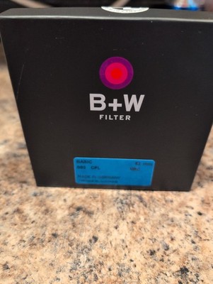 B&W 82mm MRC Basic Circular Polarizing Filter New Open Box. Made In Germany